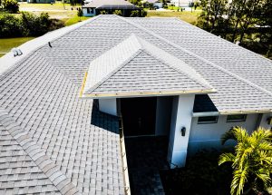 Read more about the article 5 Factors to Consider When Choosing Roofing Material